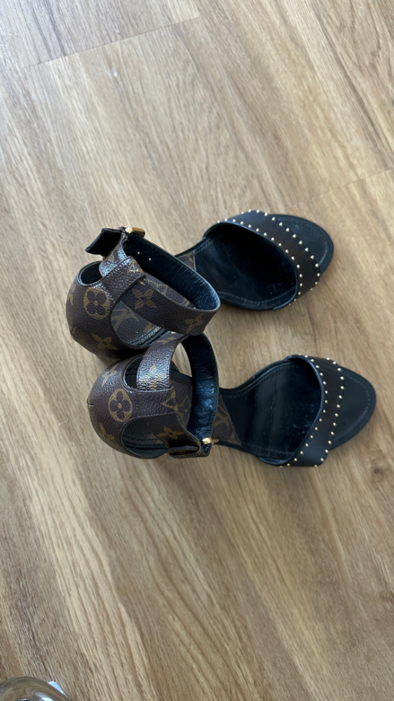 Louis Vuitton Sandale Silhouette