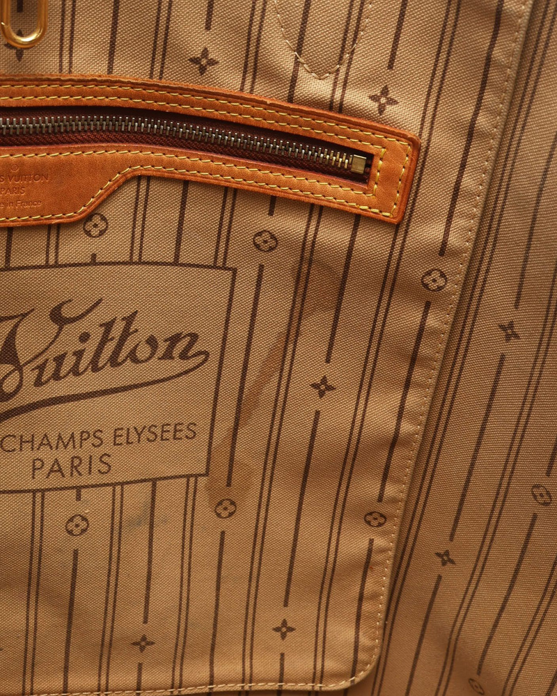 Louis Vuitton Monogram Neverfull GM Tote Bag