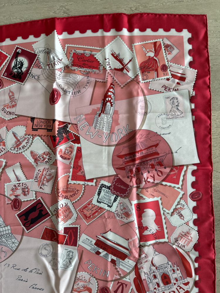 Cartier Foulard en soie 70x70cm