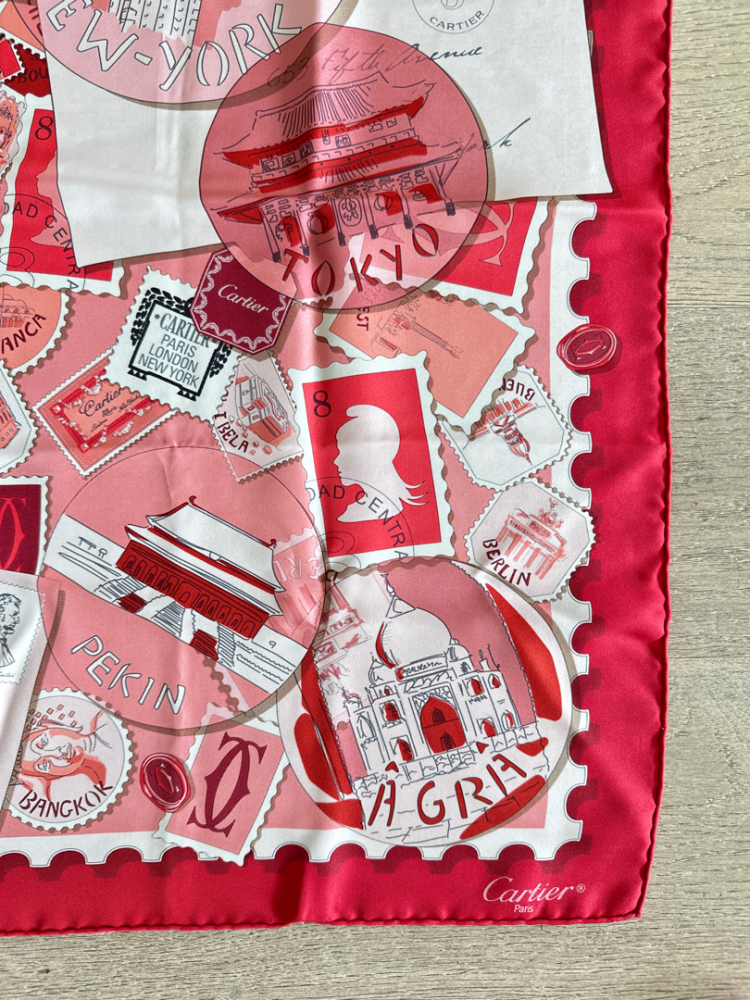 Cartier Foulard en soie 70x70cm