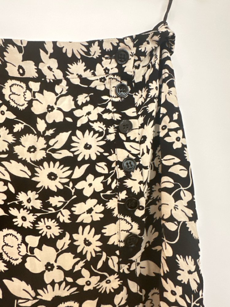 Gerard Darel Schwarzer Midirock mit beigen Blumen