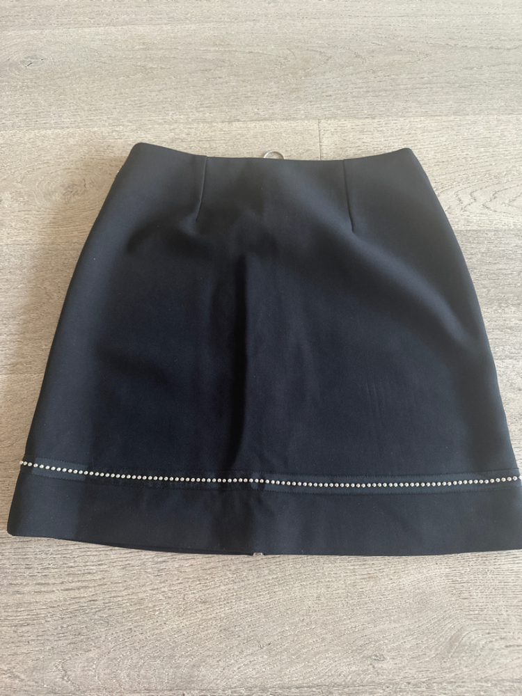 Maje Jupe noire à zip cloutée