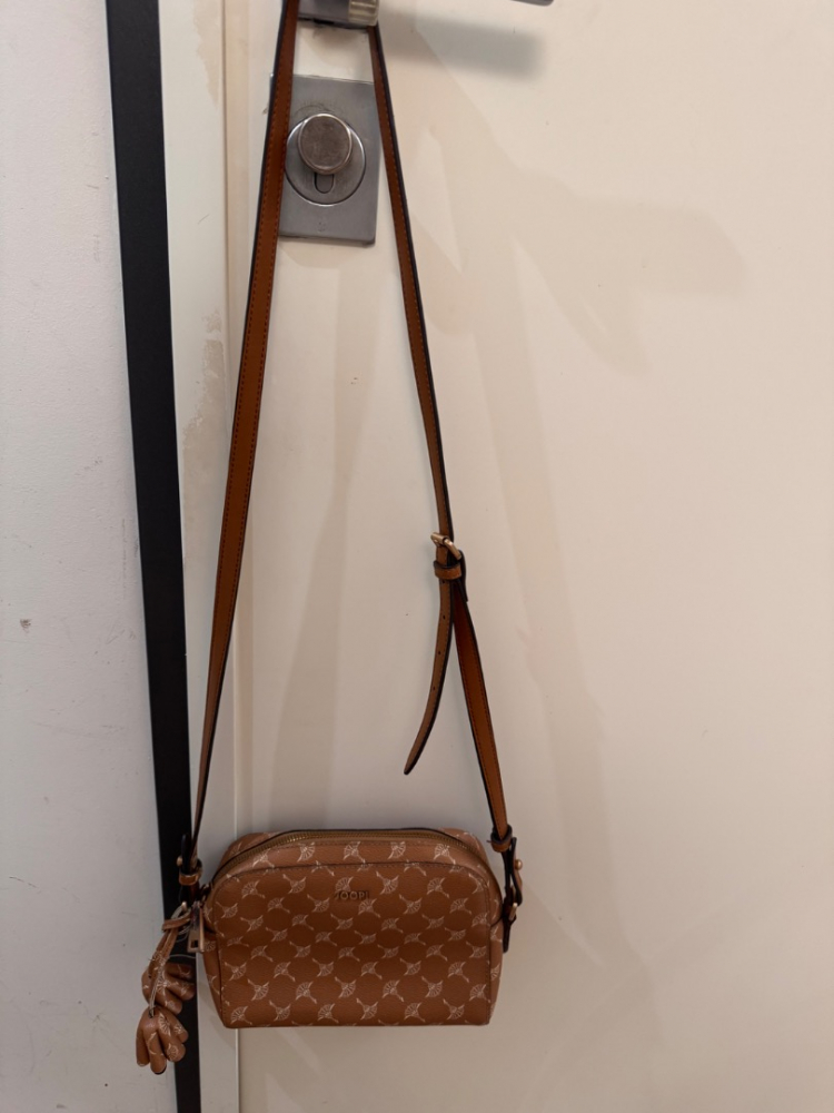 Joop CORTINA 1.0 CLOE CROSSBODY TASCHE