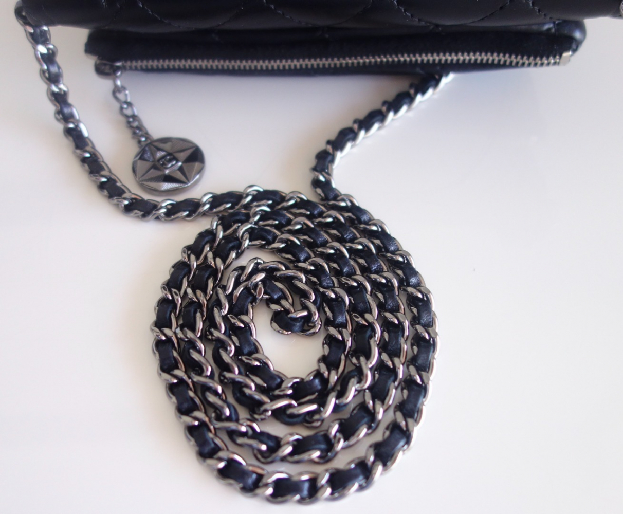 Chanel Pochette Chanel cuir noir