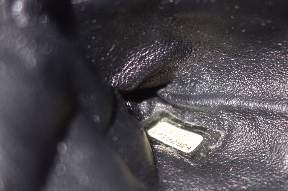 Chanel Pochette Chanel cuir noir