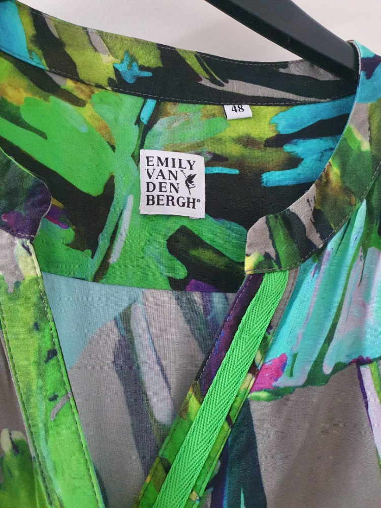 Emily van den Bergh Bezugskleid