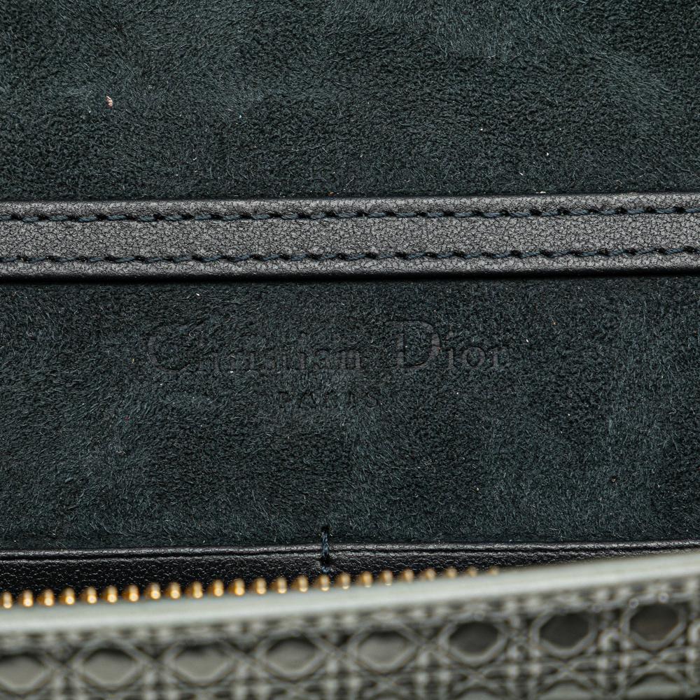 Christian Dior B Dior Silver Patent Leather Leather Metallic Patent Microcannage 2 in 1 30 Montaigne Pouch Italy