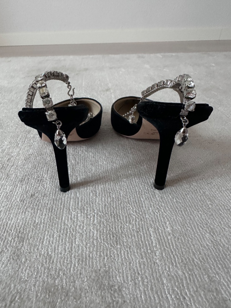Jimmy Choo Escarpins en daim noir avec ornements en cristal 85