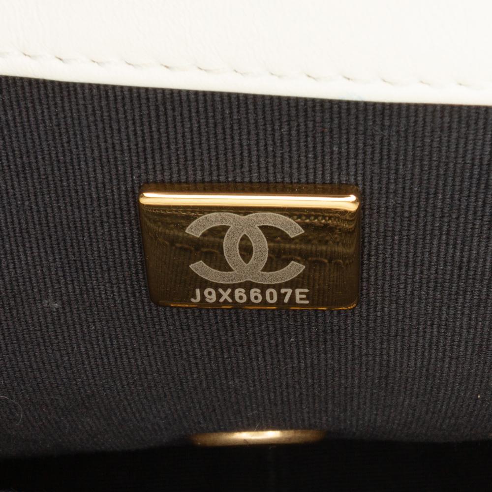 Chanel B Chanel White Off White Calf Leather Mini Glazed skin Pearl Side Flap Italy