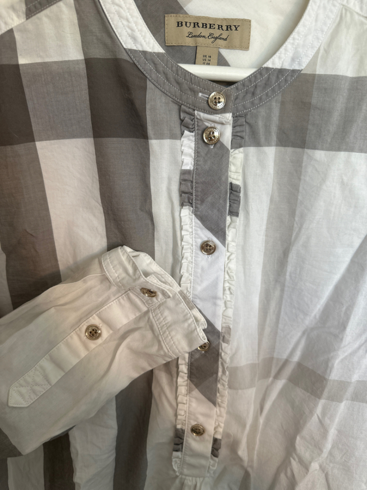 Burberry Graue und weiße Burberry-Bluse