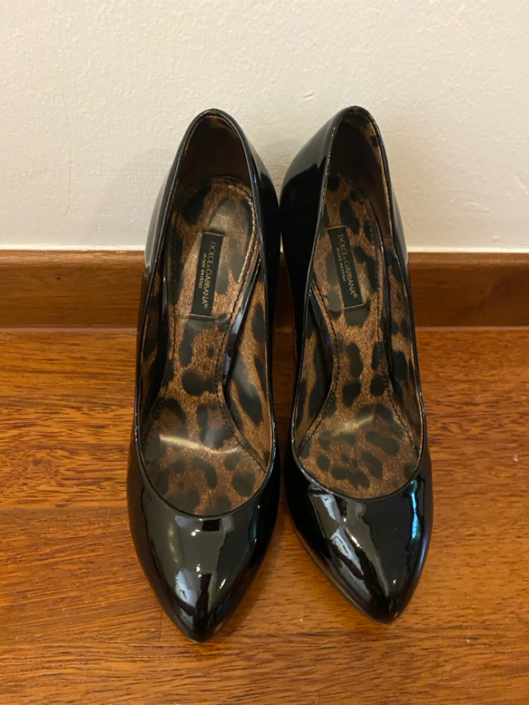 Dolce&Gabbana Patent platform pump