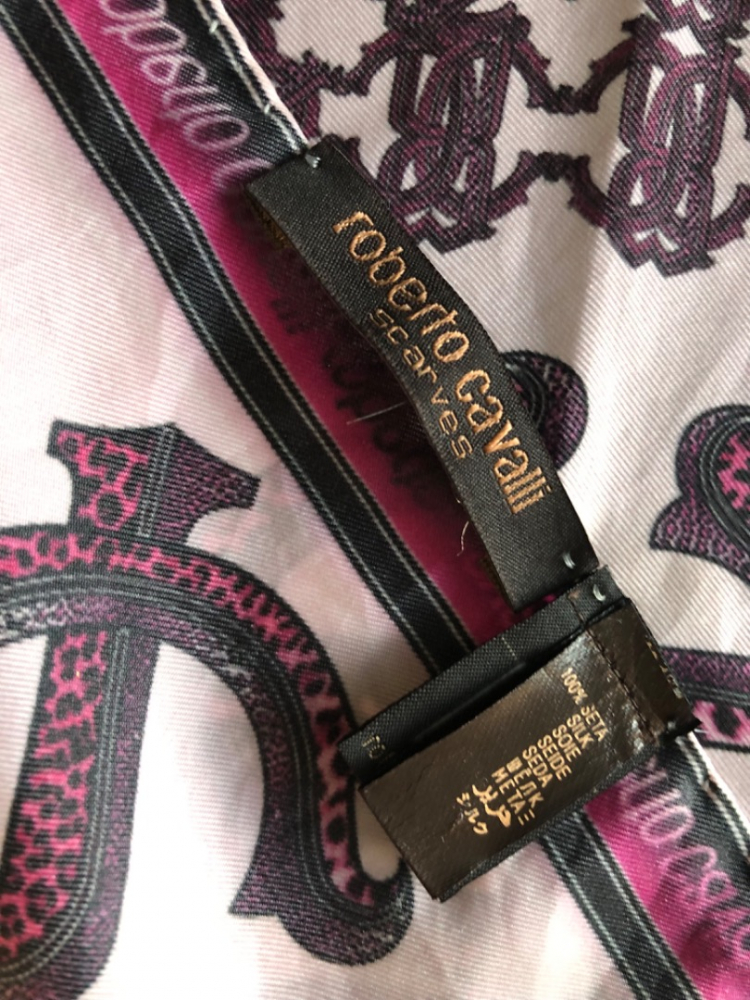 Roberto Cavalli Neck circumference