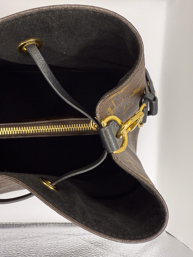 Louis Vuitton Sac à bandoulière Monogram NeoNoé