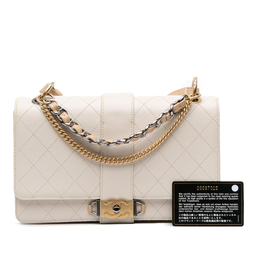 Chanel B Chanel White Pearl Calf Leather CC Stitched skin Chain Flap Italy