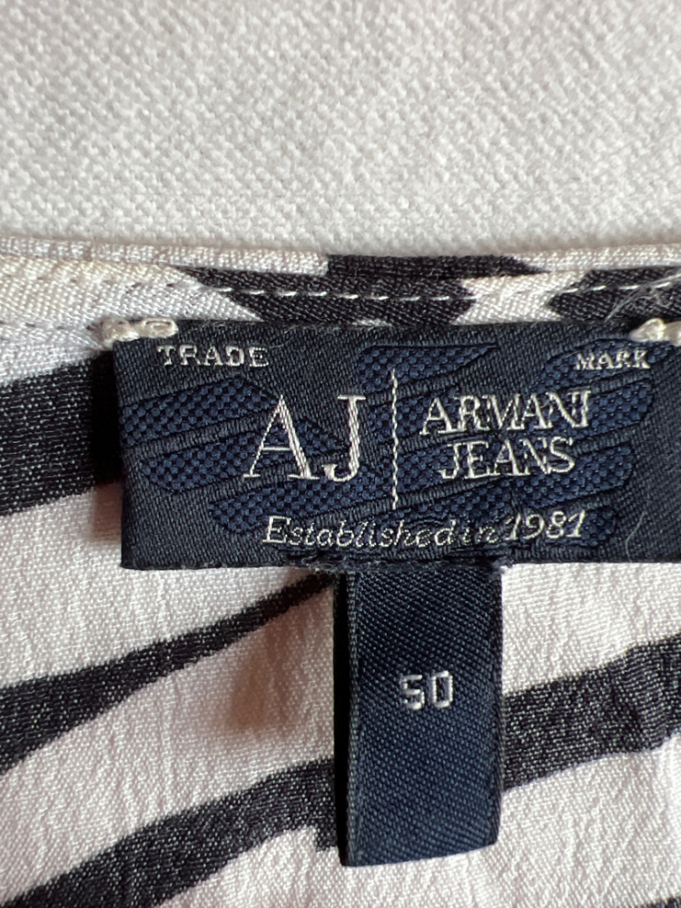Armani Jeans Large