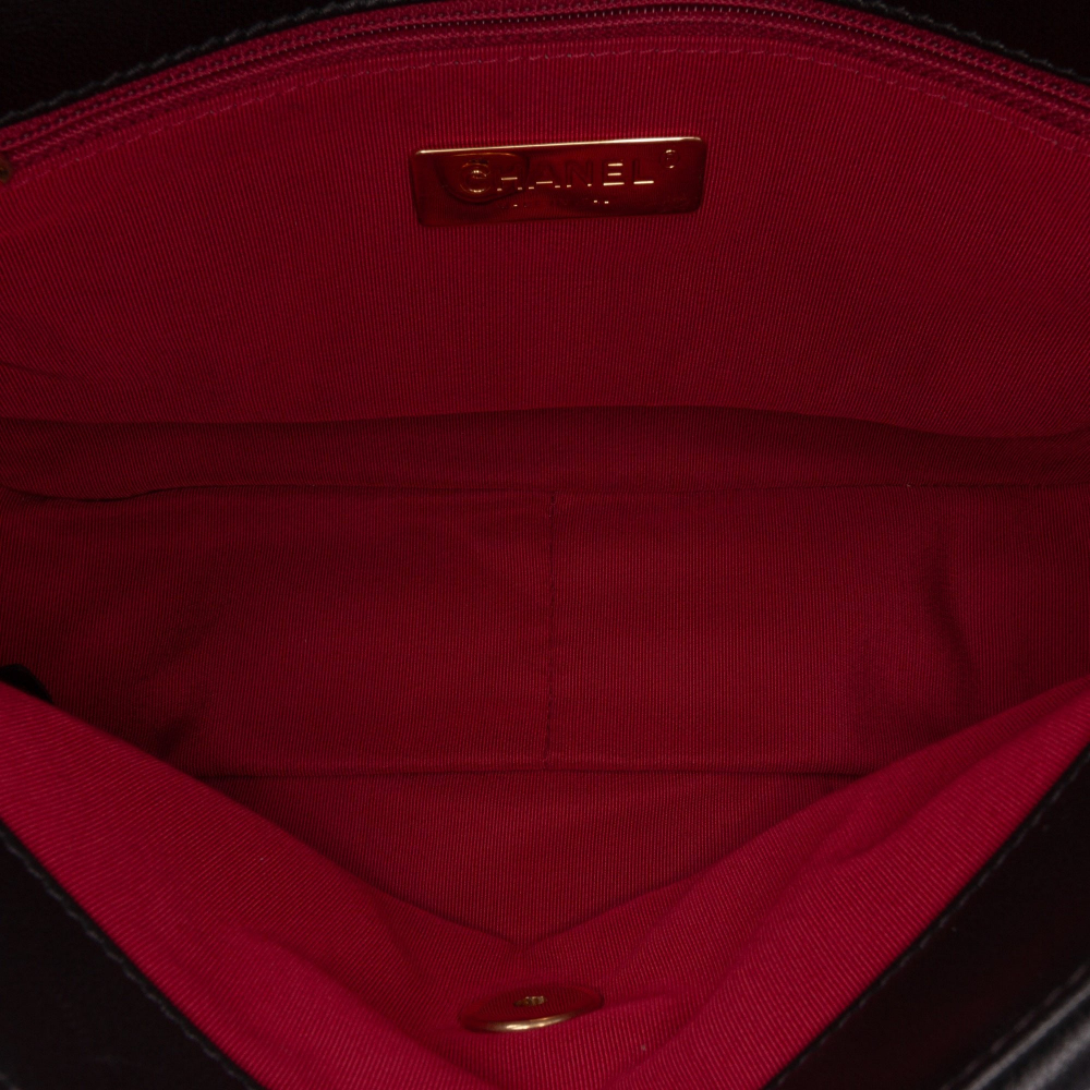 Chanel 19 Medium Lambskin Leather Matelassè Flap Handbag Black