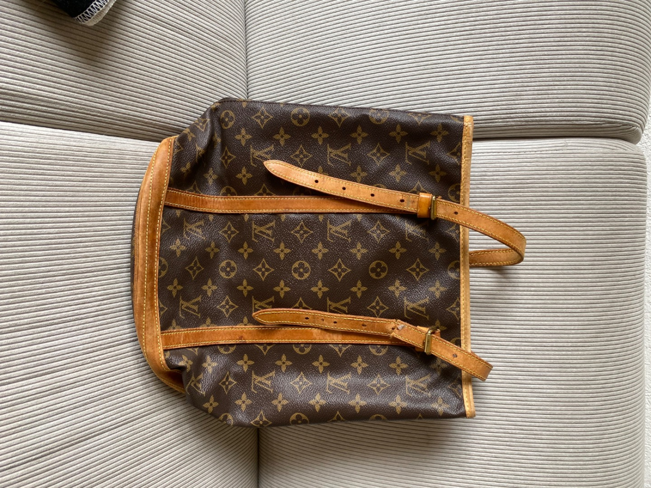 Louis Vuitton Bucket