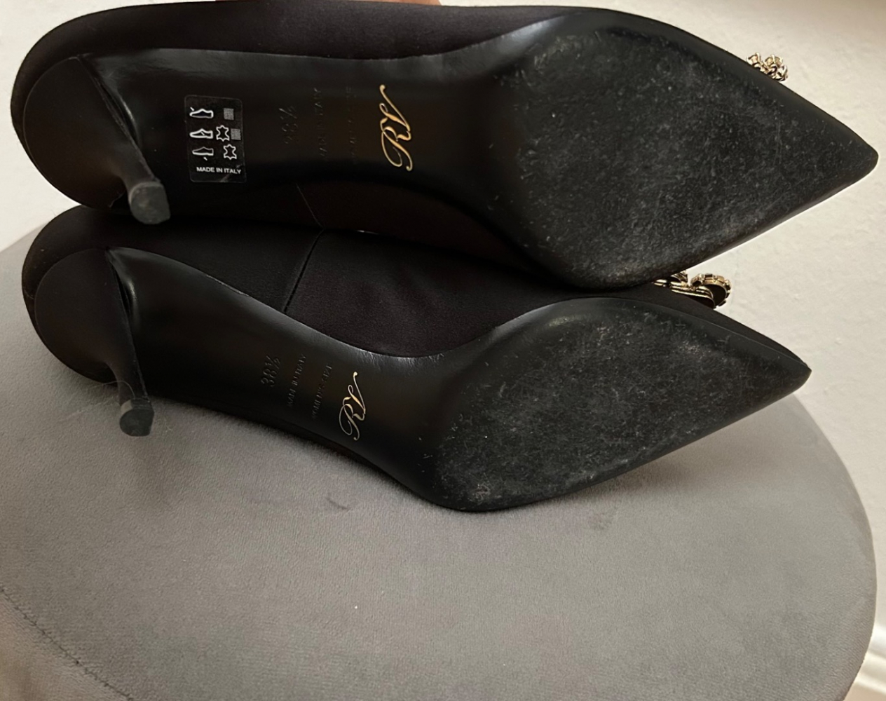 Roger Vivier Escarpins Fleur Strass aus Satin