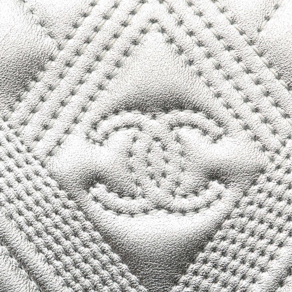 Chanel AB Chanel Silver Calf Leather Medium Metallic Chevron skin O Case Clutch Italy