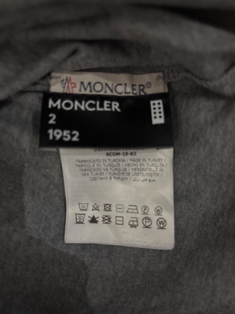 Moncler T-shirt