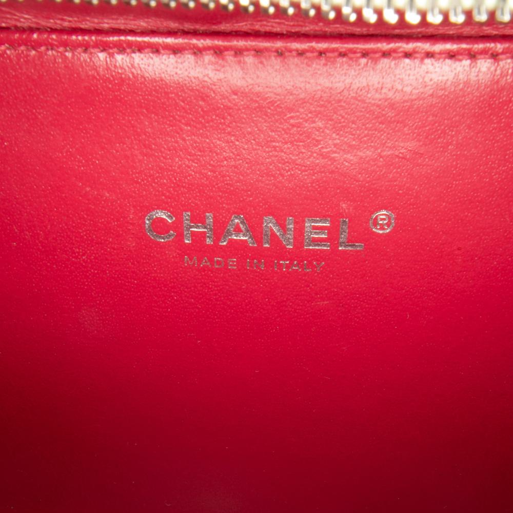 Chanel B Chanel White Caviar Leather Leather Small Caviar Striped CC Filigree Vanity Case Italy