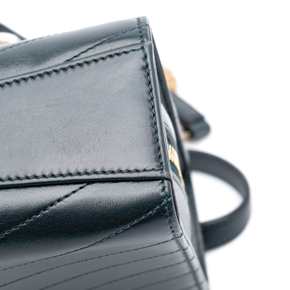 Chanel B Chanel Green Dark Green Calf Leather CC Chevron skin Medal Flap Italy