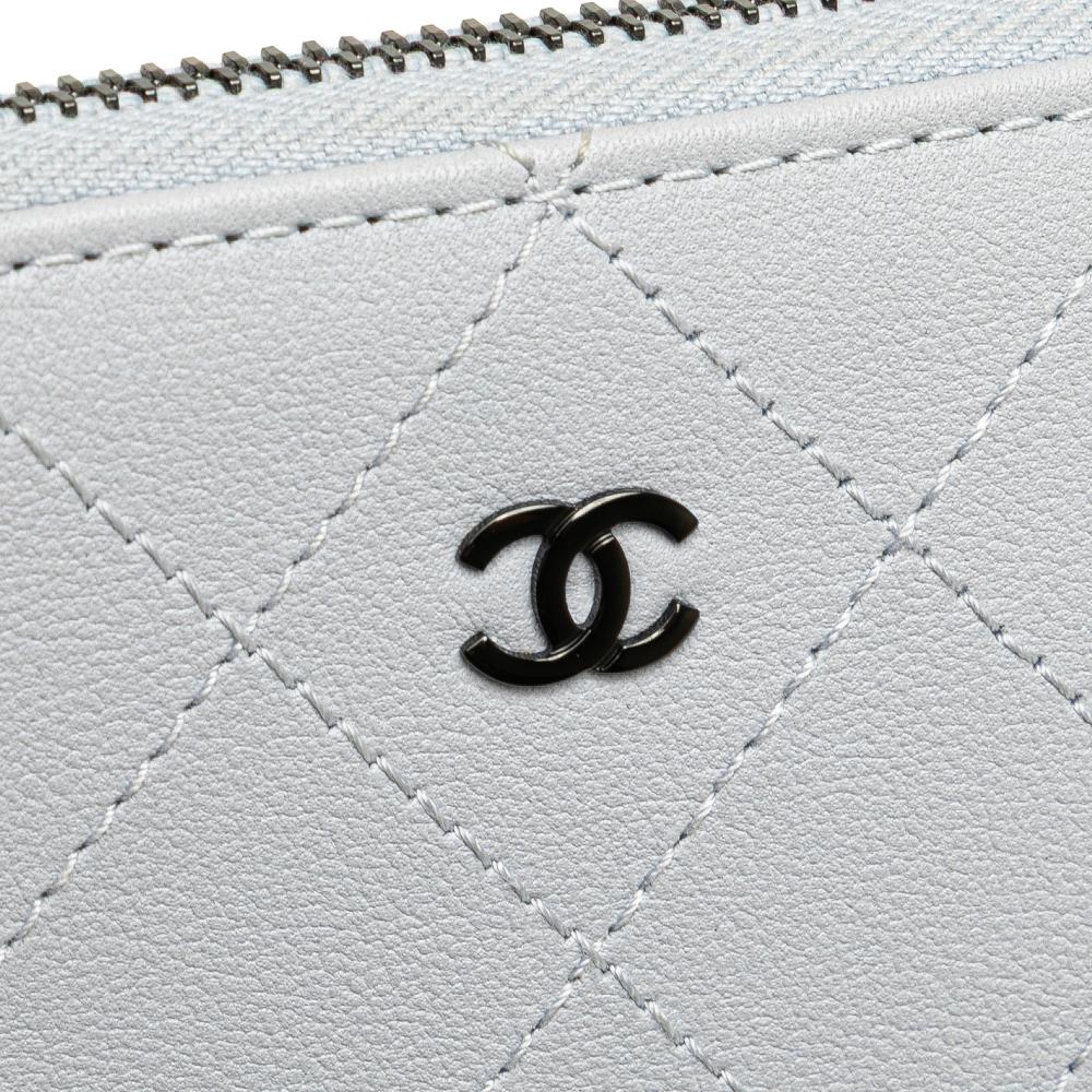 Chanel AB Chanel Gray Light Gray Calf Leather CC Quilted skin Zip Wallet Italy
