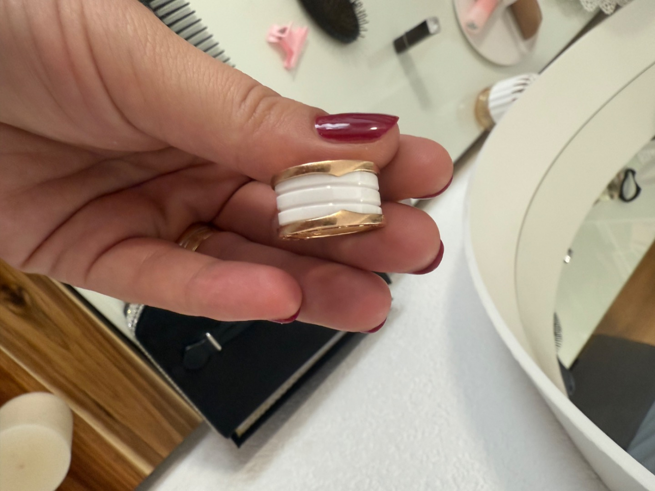 Bvlgari Ring aus weißer Keramik und 18k Gold