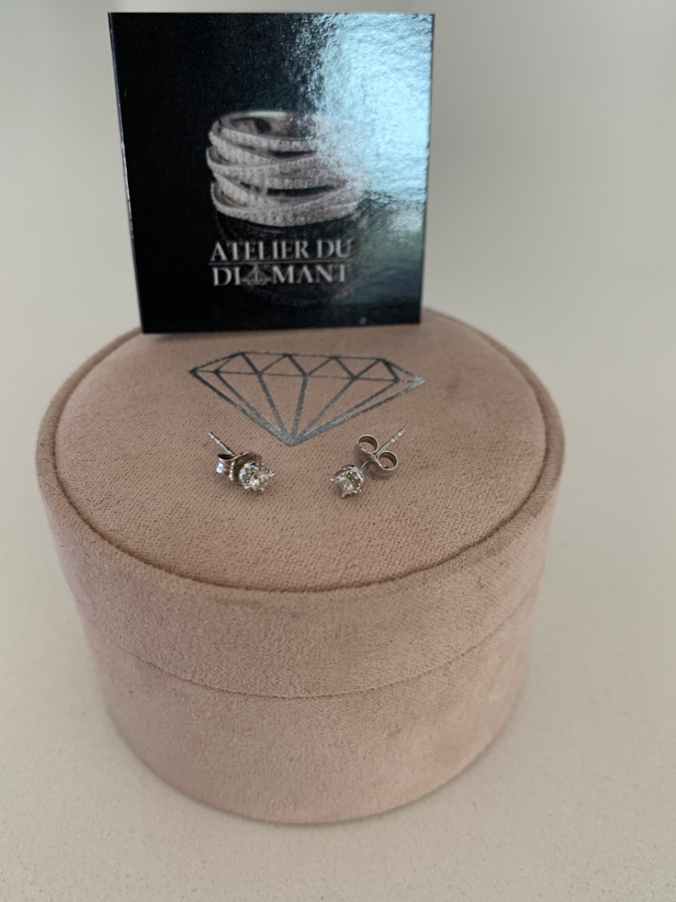 Atelier du diamant Boucles d'oreilles en or blanc et diamant neuves