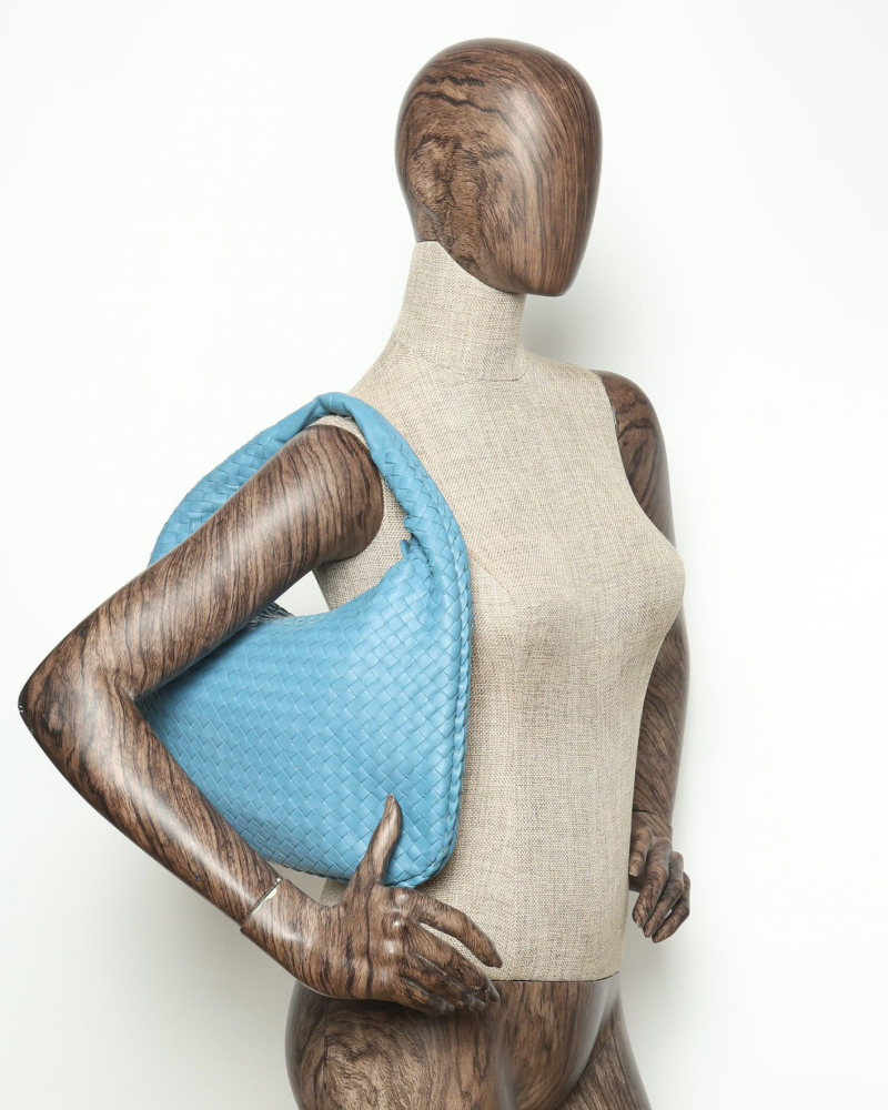 Bottega Veneta Medium Intrecciato Hobo Bag