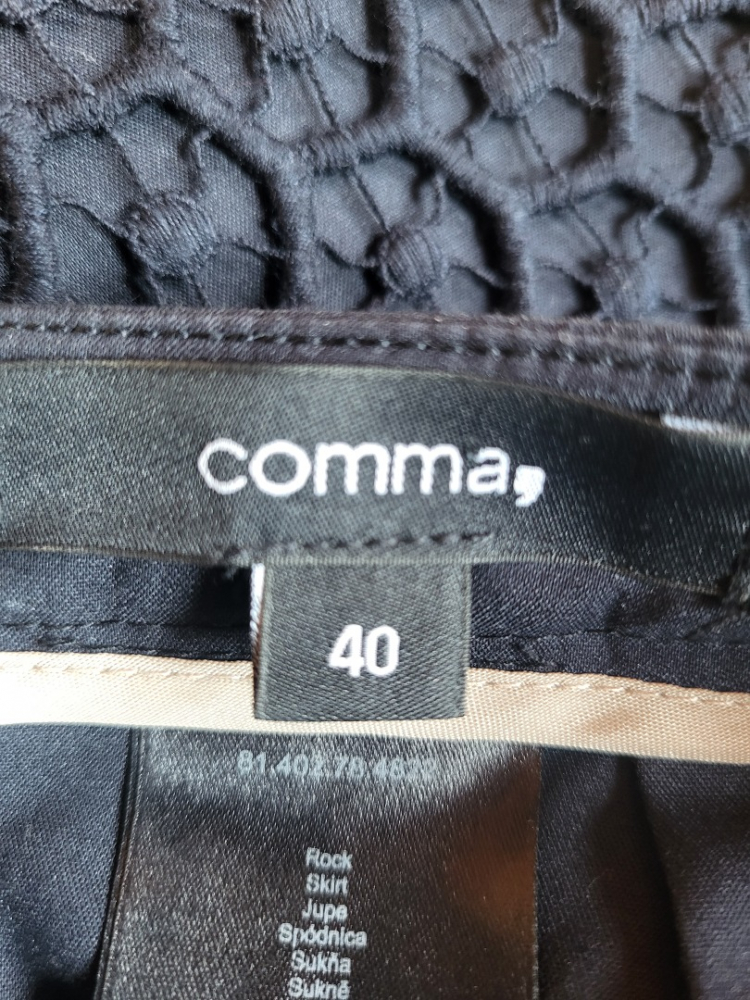 Comma Skirt