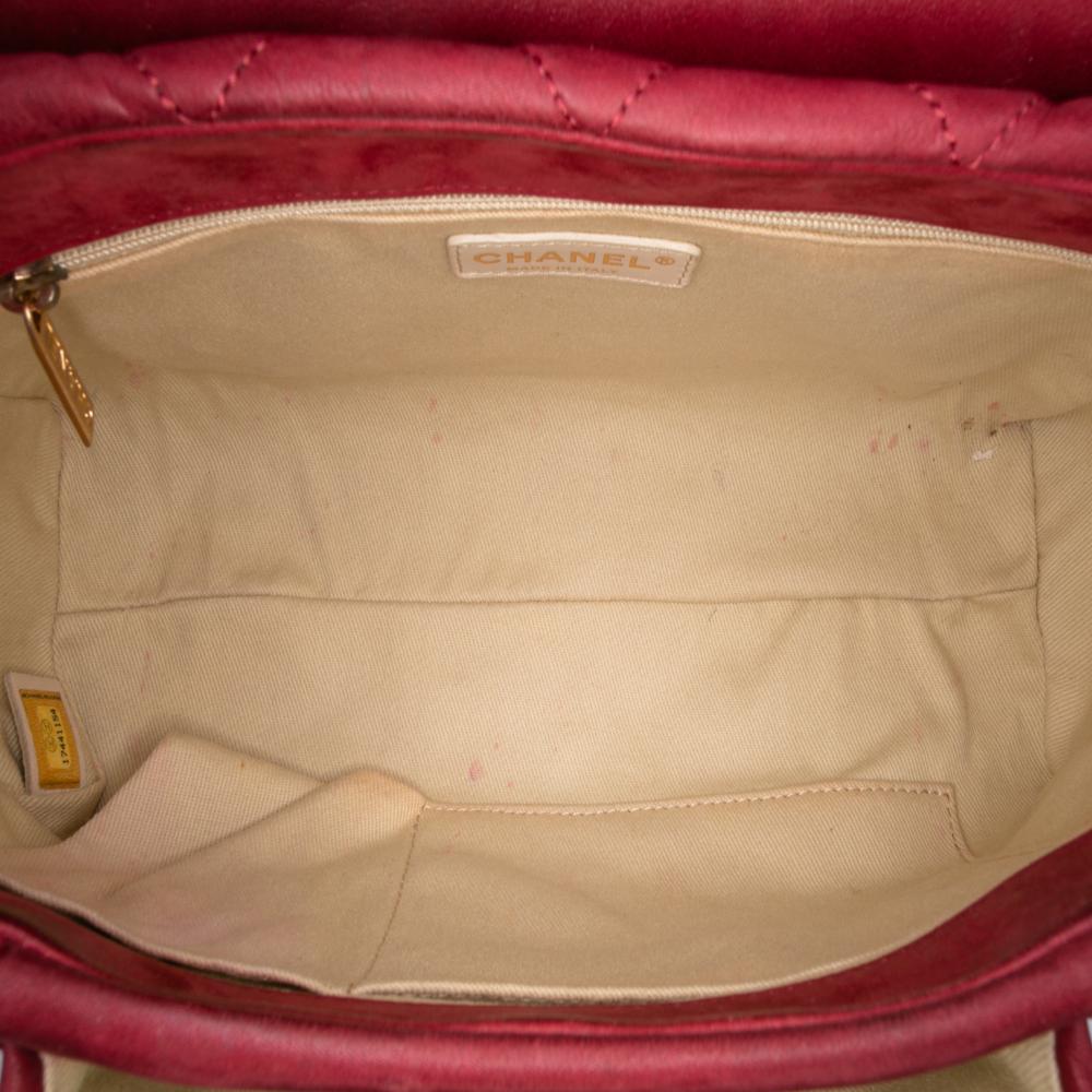 Chanel B Chanel Red Calf Leather Large Aged skin Chic Quilt Flap Italy