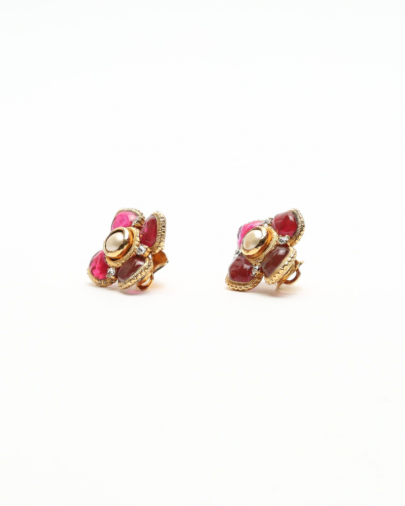 Chanel Vintage Rhinestone Clip-on Earrings