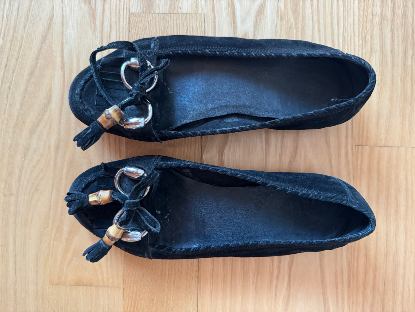 Gucci Suede flat shoes