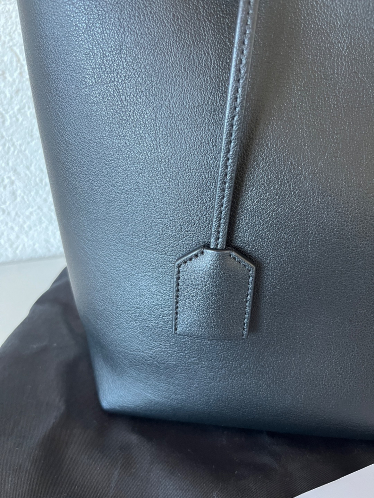 Saint Laurent Jouet d'achat