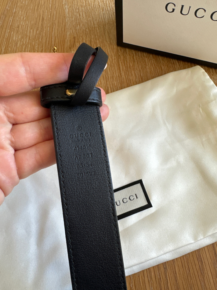 Gucci Schmaler Gürtel GG Marmont