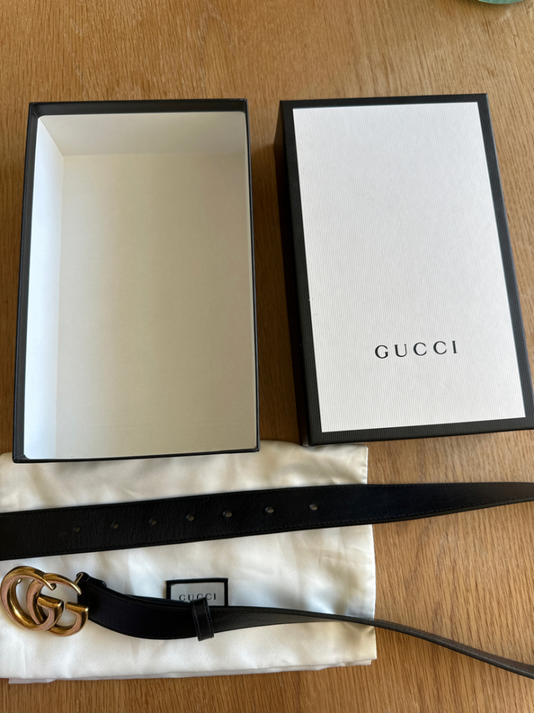 Gucci Schmaler Gürtel GG Marmont