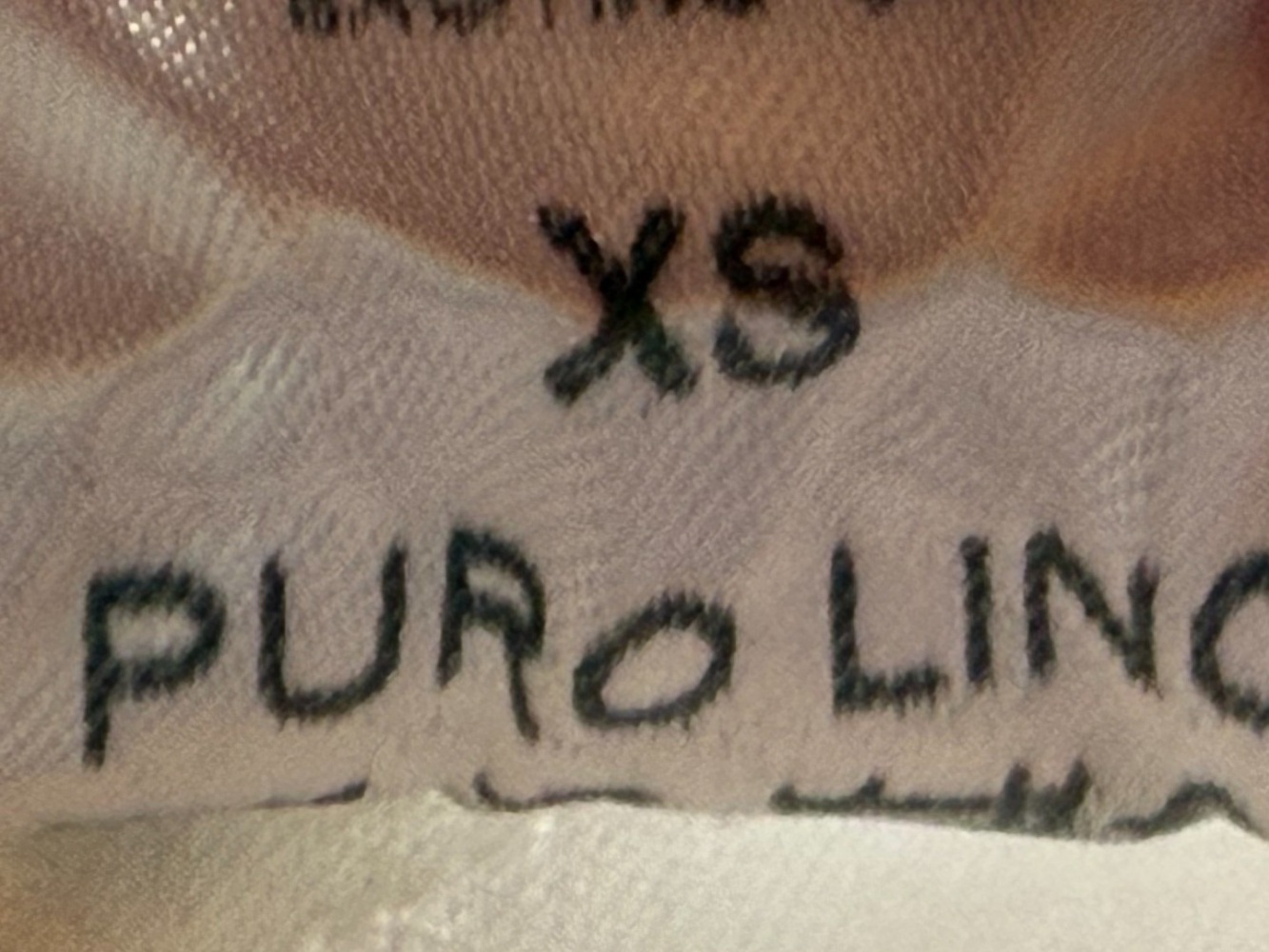 100% Capri Magnifique dos nu en lin à volants, par 100% Capri