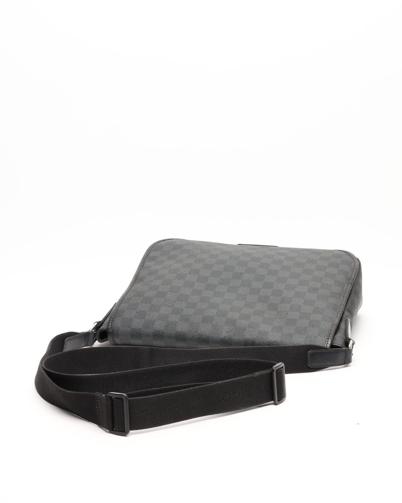 Louis Vuitton Damier Graphite Daniel MM Shoulder Bag