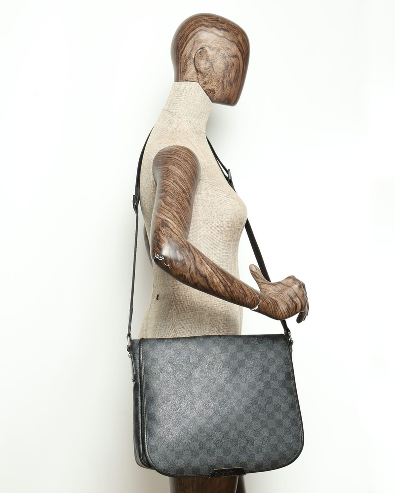 Louis Vuitton Damier Graphite Daniel MM Shoulder Bag