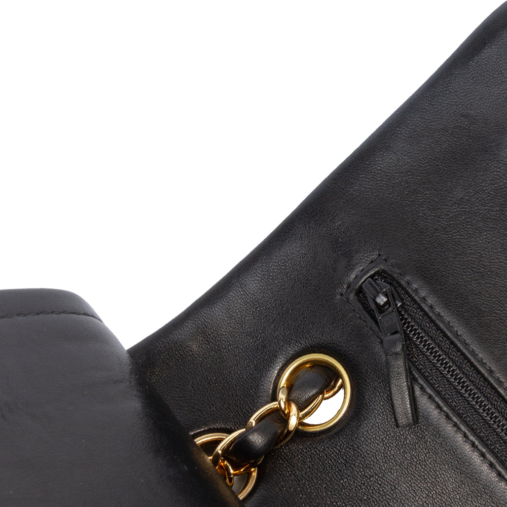 Chanel Vintage Classic Double Flap Medium Lambskin Leather Matelassè Shoulder Bag Black