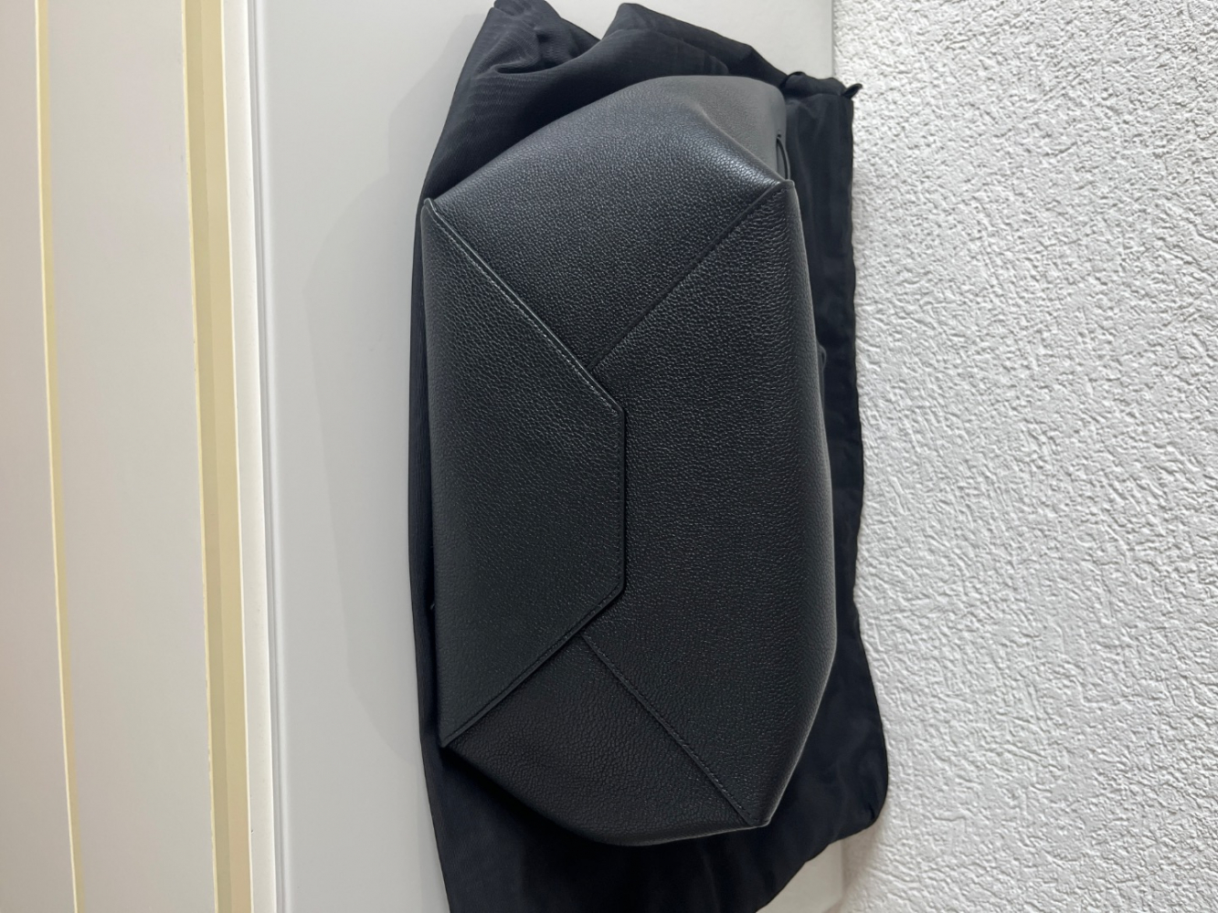 Celine Cabas Phantom