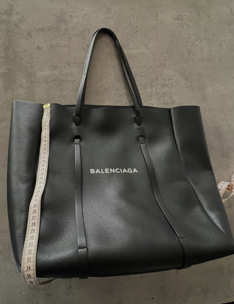 Balenciaga Everyday cabas