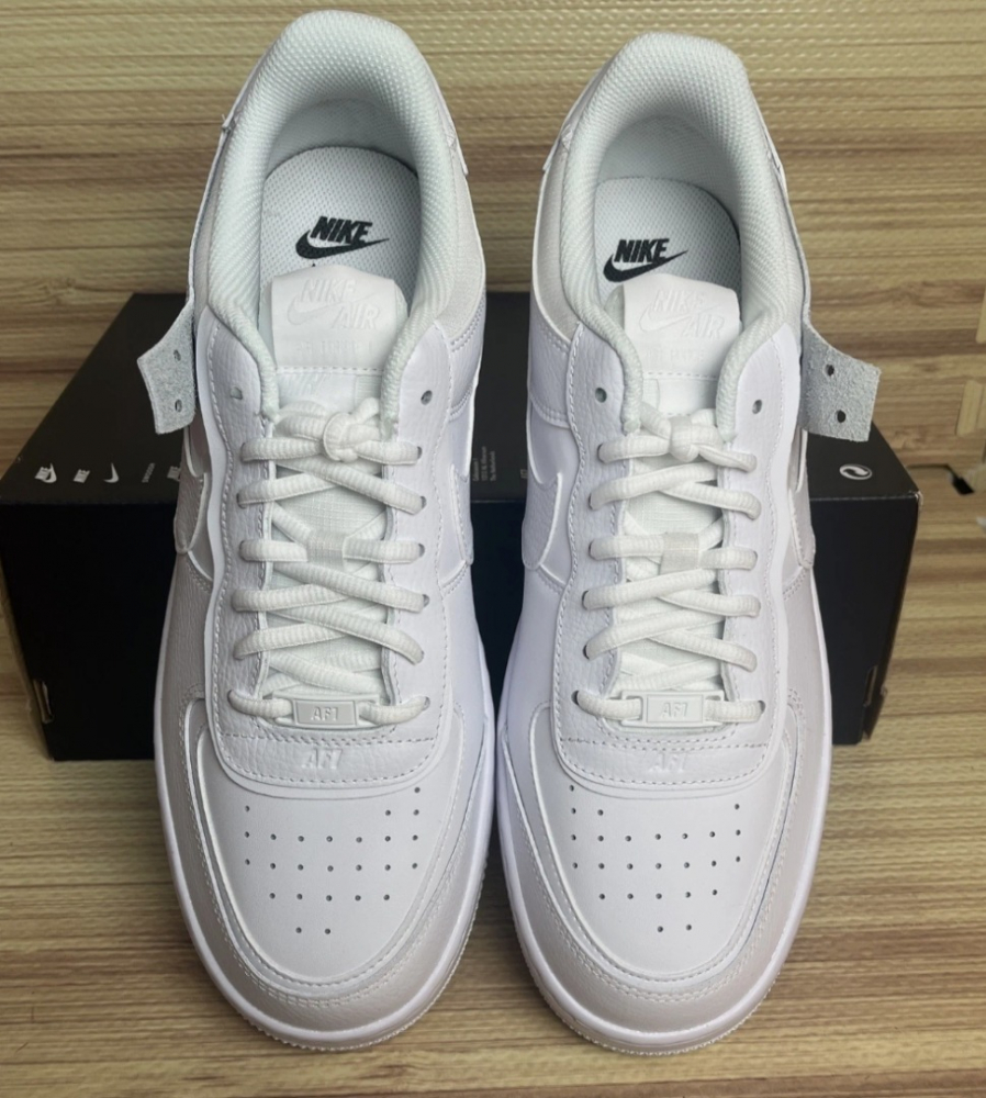 Nike Sportswear AF1 SHADOW - Sneaker low - white