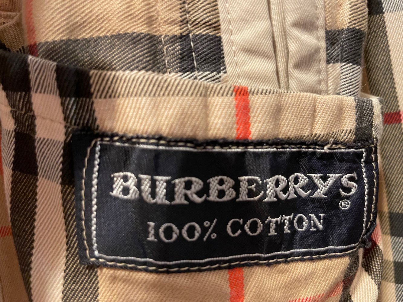 Burberry Women’s trench coat vintage
