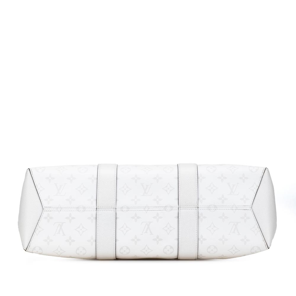 Louis Vuitton B Louis Vuitton White Monogram Canvas Canvas Monogram Taigarama Weekend Tote Spain