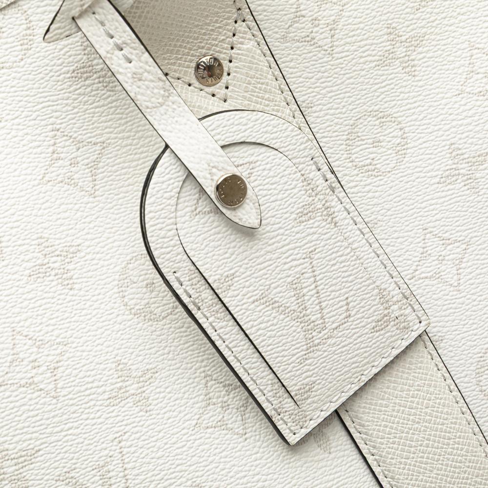 Louis Vuitton B Louis Vuitton White Monogram Canvas Canvas Monogram Taigarama Weekend Tote Spain