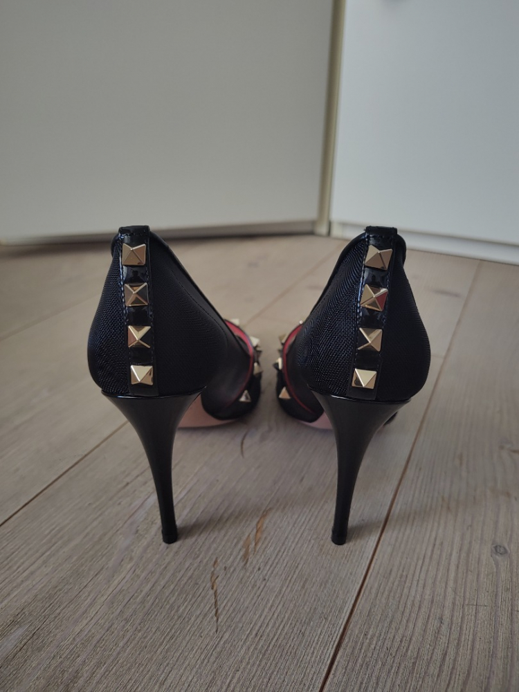 Valentino Pompes en alcôve