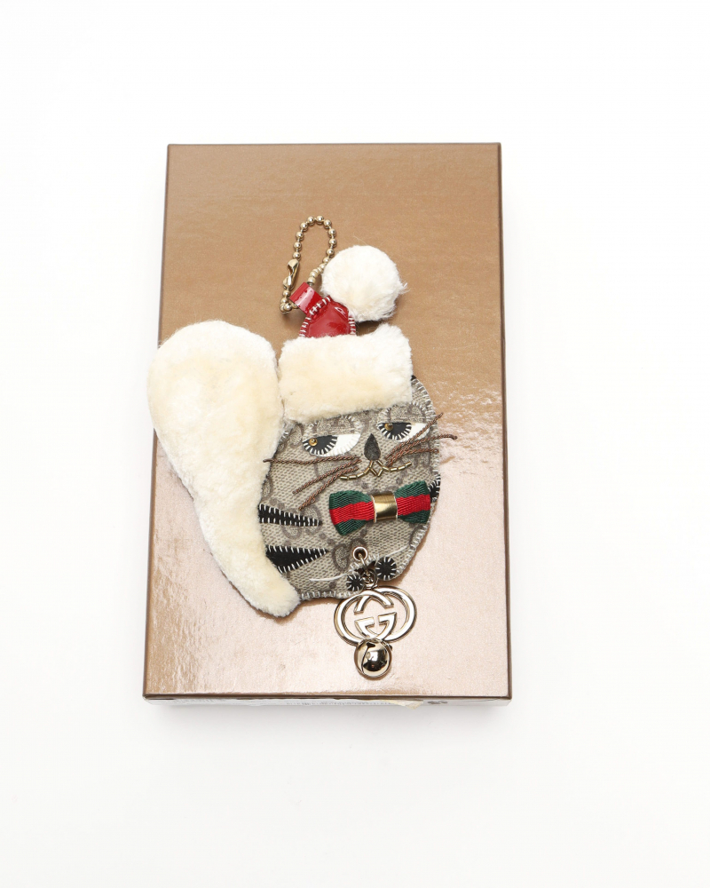 Gucci oli Cat Charm with Bell