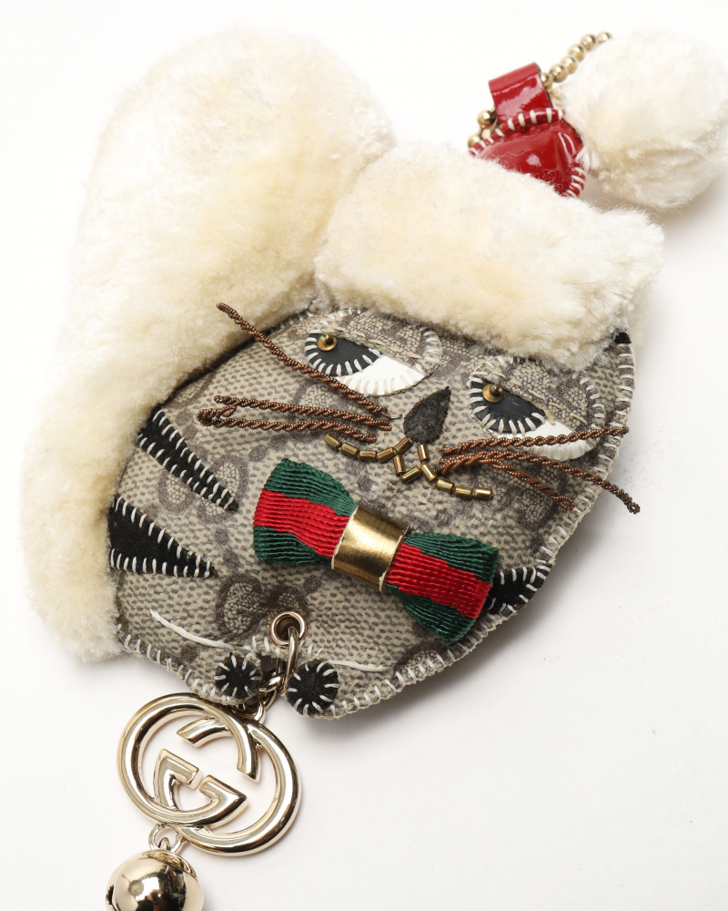 Gucci oli Cat Charm with Bell